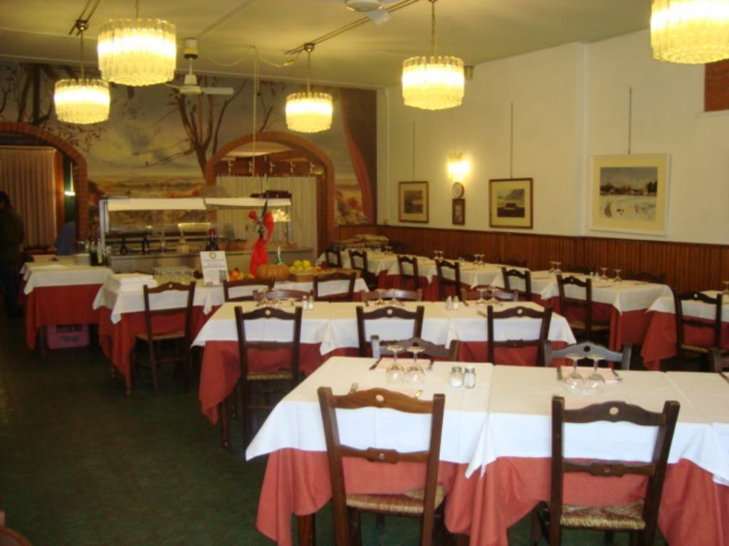 Locale commerciale in , Monsummano Terme, {3} - Foto 1