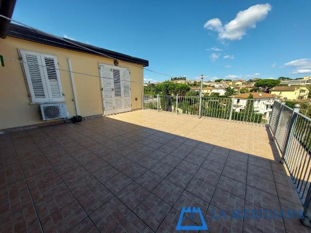 4-room flat, Cerreto Guidi - Photo 1