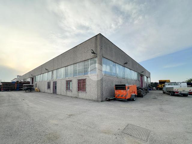 Industrial shed in Via Brescia 186, Montichiari - Photo 1