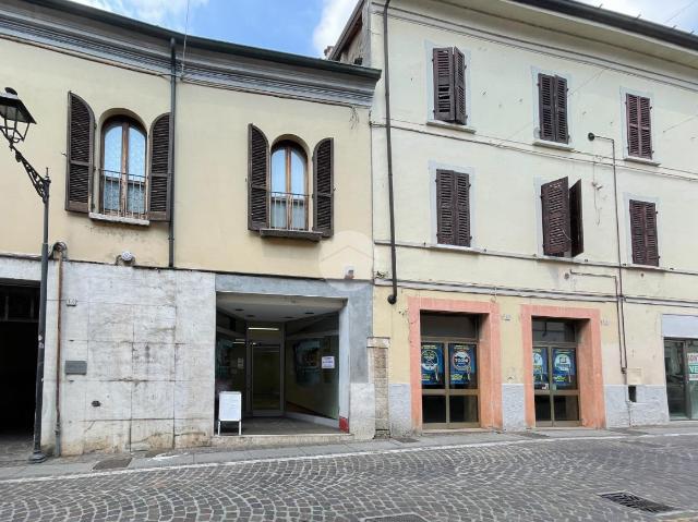 Geschäft in Corso Martiri della Libertà 12, Montichiari - Foto 1