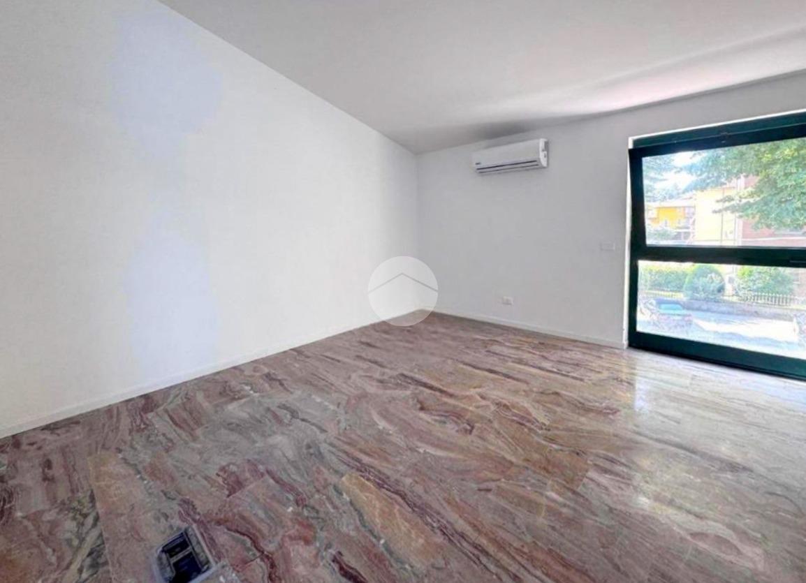 Ufficio in Viale Risorgimento 15, Volta Mantovana, {3} - Foto 2