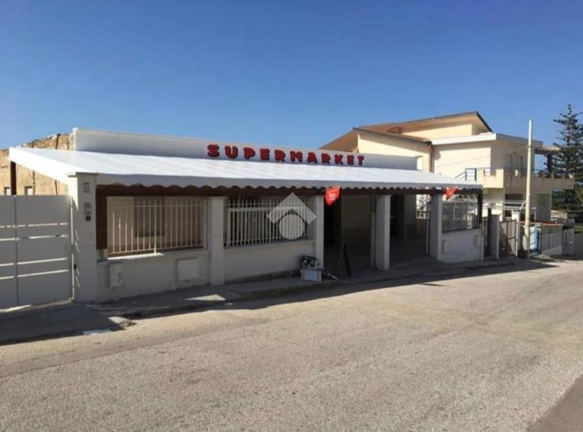Negozio in Zona Aleccia, Alcamo, {3} - Foto 2