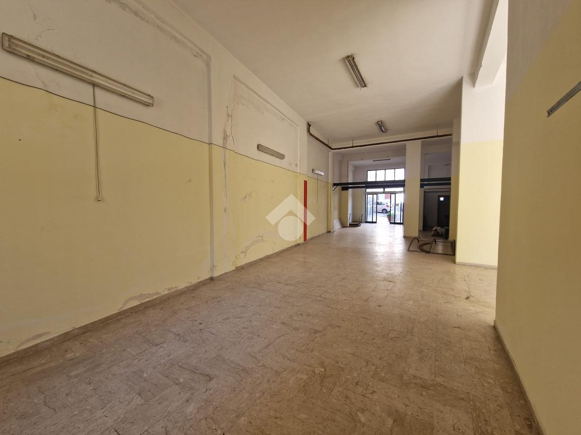 Magazzino in Via Pietro Galati 122, Alcamo, {3} - Foto 1
