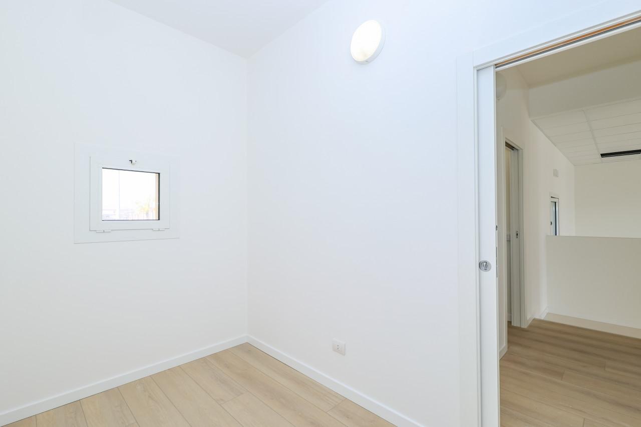 Esercizio commerciale in , Camposampiero, {3} - Foto 1