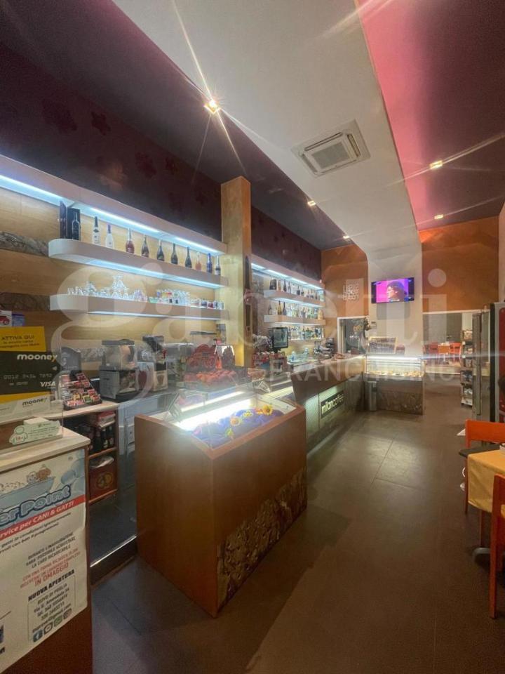 Bar in , Ruvo Di Puglia, {3} - Foto 2