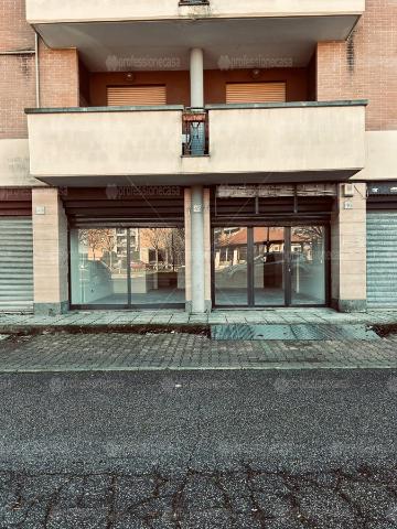 Shop in Largo Montenerodomo, Roma - Photo 1