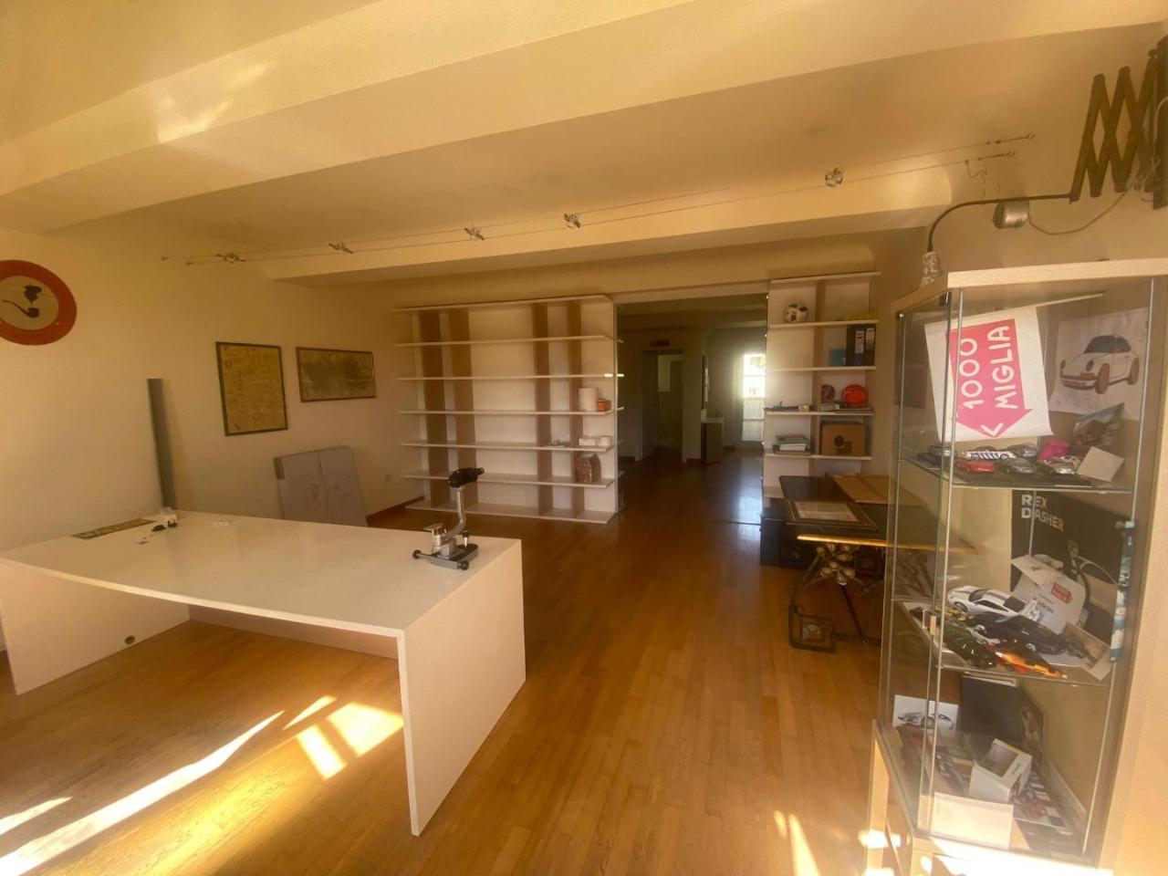 Ufficio in , Lucca, {3} - Foto 2