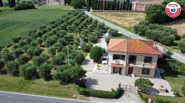 Mansion in Località Ceraso 5, Castiglione del Lago - Photo 1