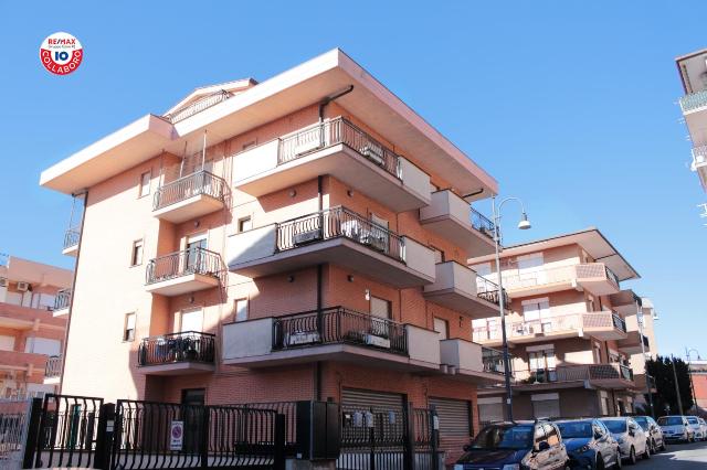 Penthouse in Via Chatillon 26, Genzano di Roma - Foto 1