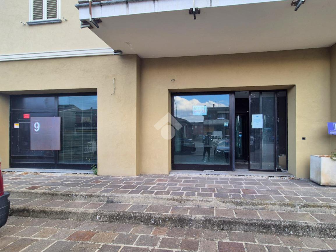 Negozio in Via Roma 15, Podenzano, {3} - Foto 1