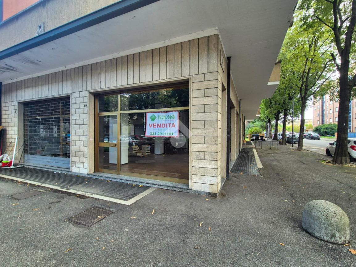 Negozio in Via Rodolfo Boselli 23, Piacenza, {3} - Foto 1