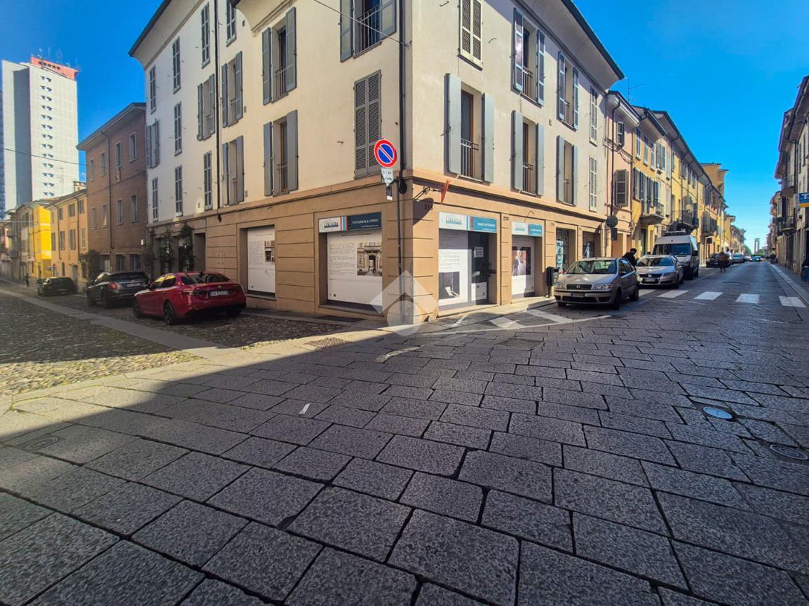 Negozio in Via Roma 218, Piacenza, {3} - Foto 1