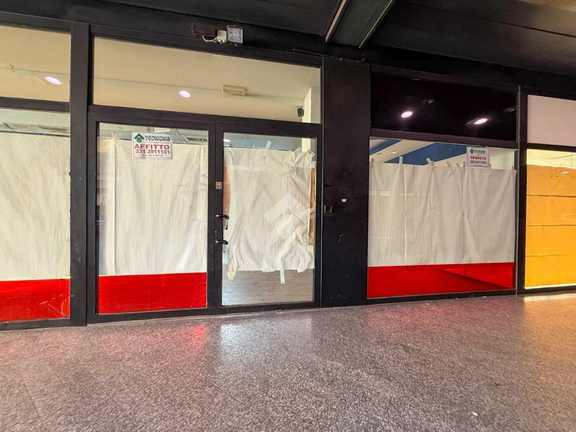 Negozio in Via S. Siro, Piacenza, {3} - Foto 1