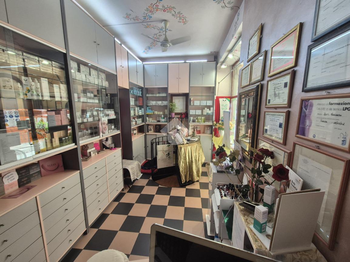 Negozio in Via Giuseppe Mazzini 5, Piacenza, {3} - Foto 2