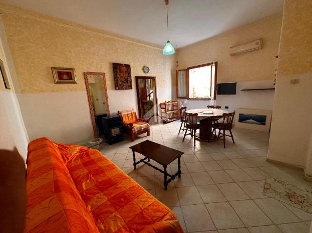 Zweizimmerwohnung in Via Don Gavino Pes 2, Sassari - Foto 1