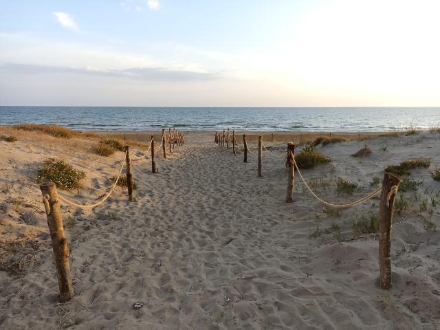 Bilocale in Lungomare delle Sirene, Pomezia - Foto 1