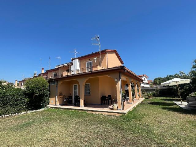 Villa in {3}, Via Toce - Foto 1