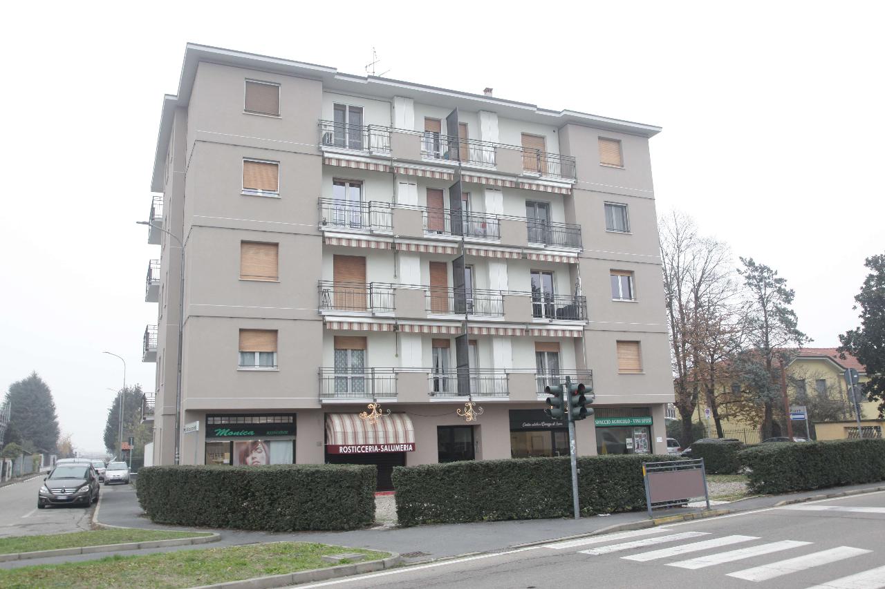 Negozio in , Rosate, {3} - Foto 1