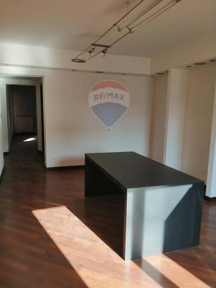 Showroom in , Alessandria - Foto 1