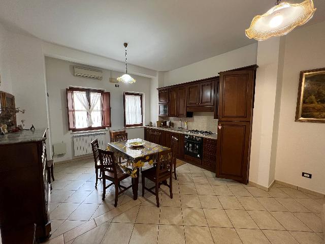 3-room flat, Fondi - Photo 1