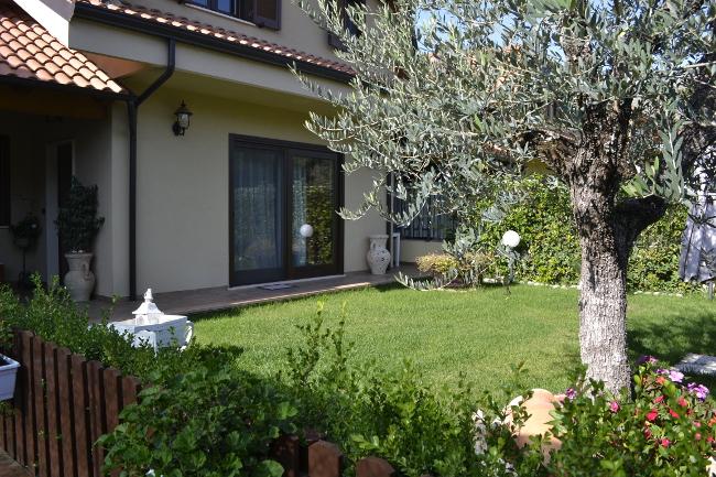 Villa a schiera in vendita a Lenola