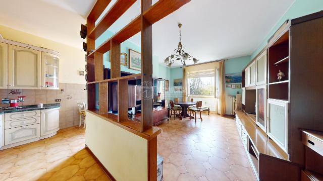 3-room flat in Via Conciliazione 4, Meda - Photo 1