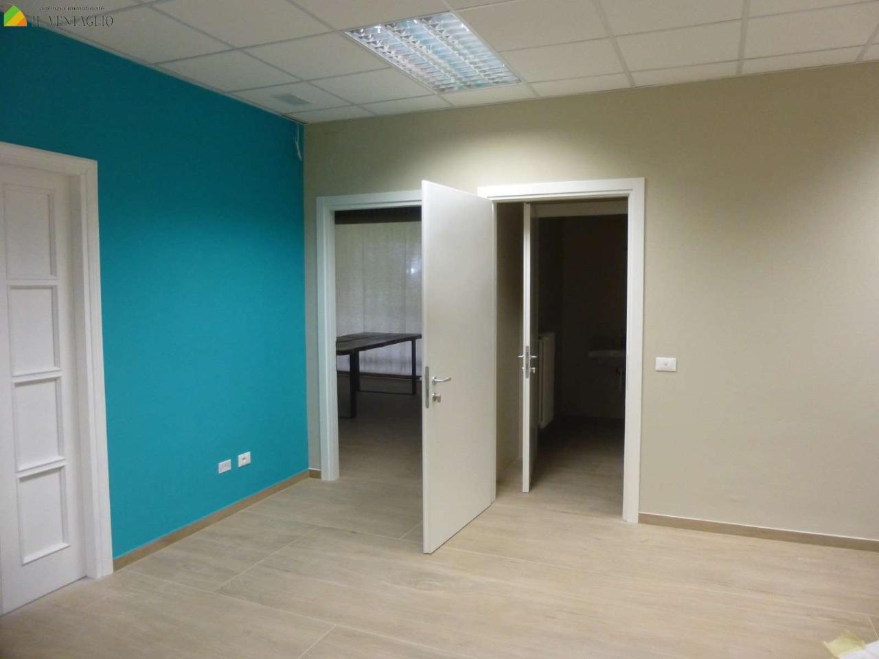 Negozio in , Sassuolo, {3} - Foto 2