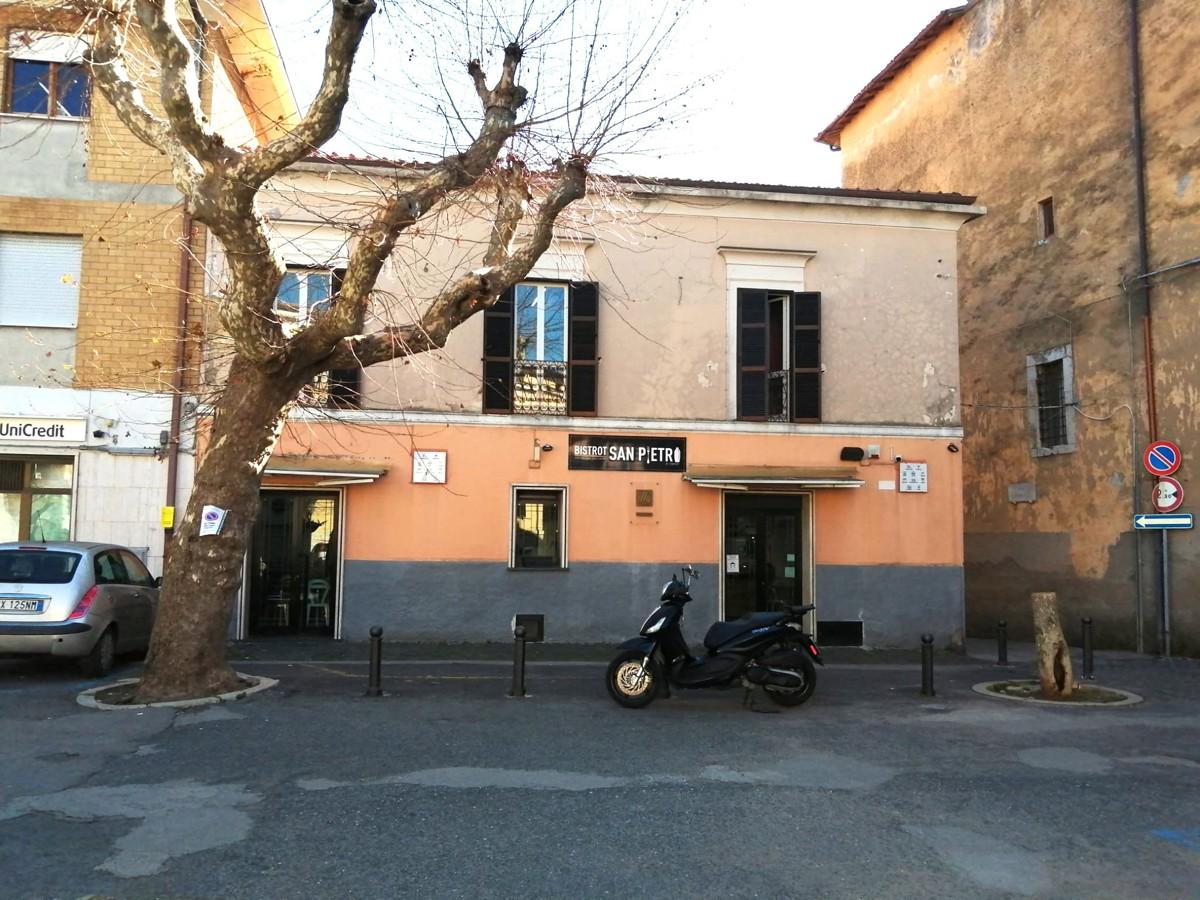 Bar in Piazza De Magistris 5, Sezze - Foto 1