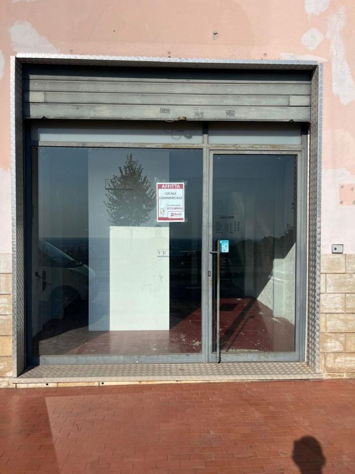 Negozio in Via Piagge Marine 57, Sezze, {3} - Foto 2