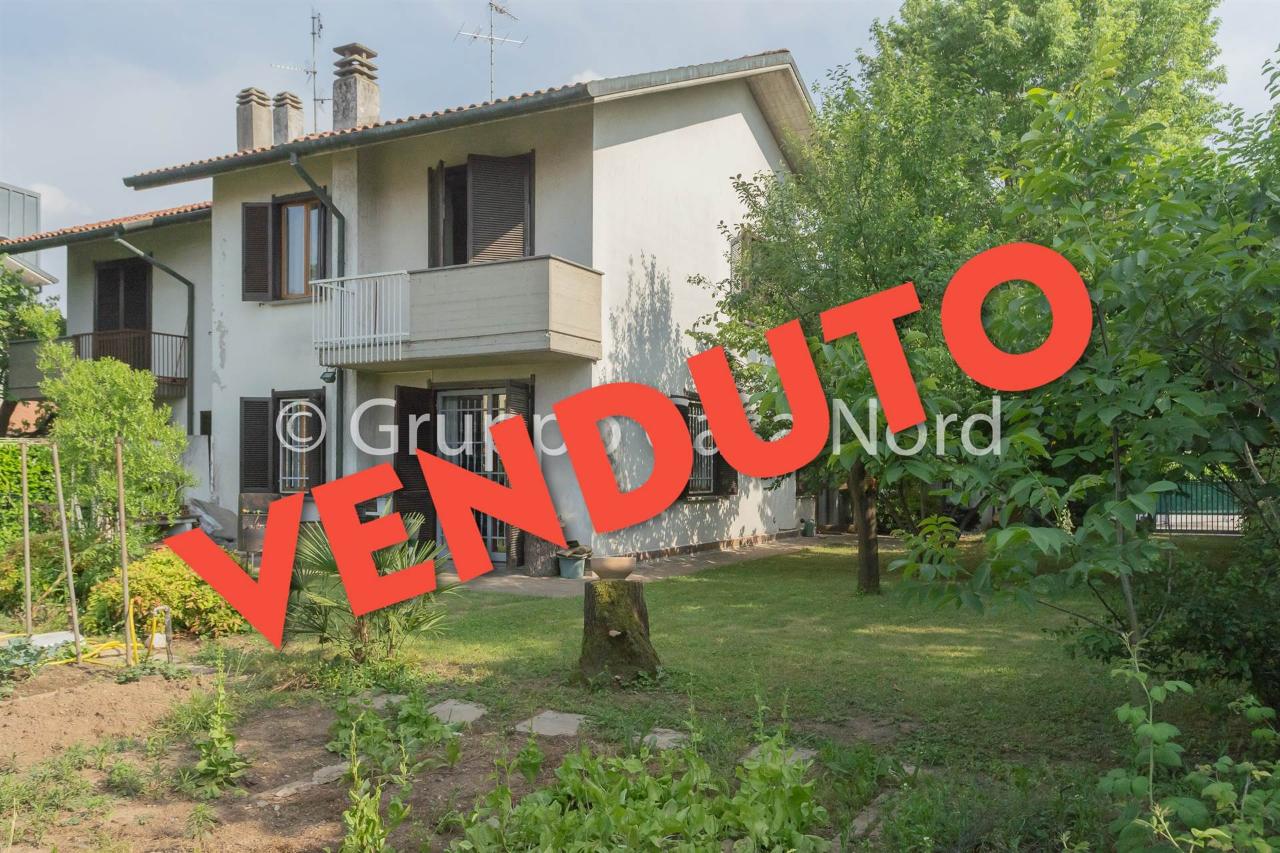 Villa in vendita a Cernusco Sul Naviglio