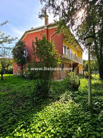 Villa in Via Montegrappa, Curtatone - Foto 1