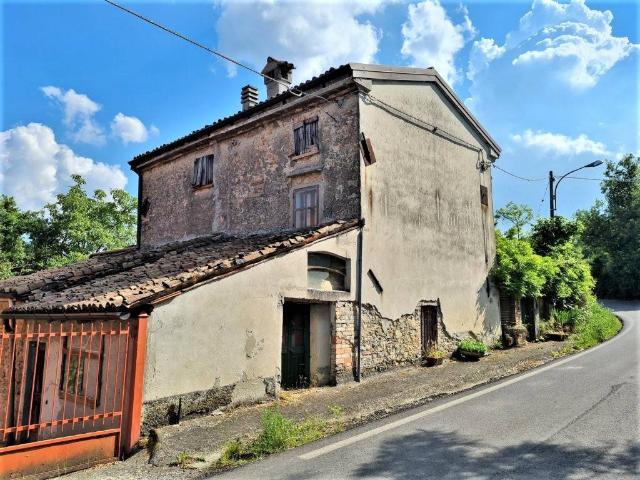 Rustico in Frazione Pometo Via Zerbone 2, Colli Verdi - Foto 1