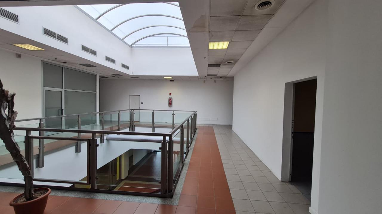 Ufficio in Via Emilia, Buccinasco, {3} - Foto 2