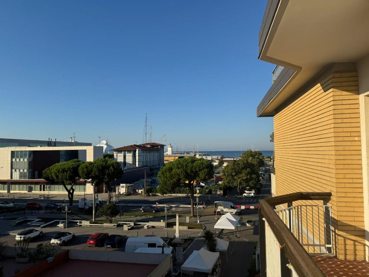 appartamento in vendita a Carrara in zona Marina di Carrara
