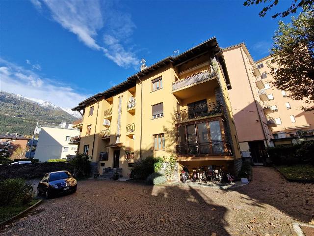 4-room flat in Via Martello 23, Morbegno - Photo 1