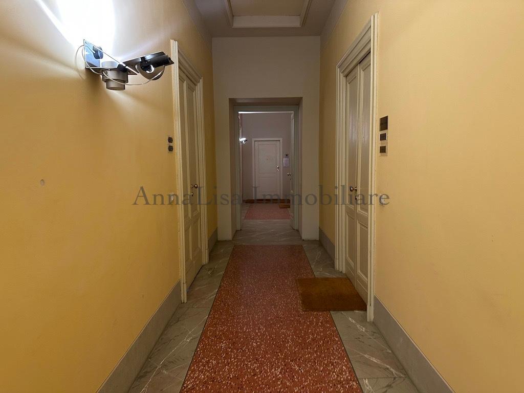 Ufficio in Via Cairoli 21, Livorno, {3} - Foto 1