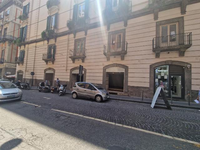 Geschäft in Via Sant'Anna dei Lombardi 58/59, Napoli - Foto 1