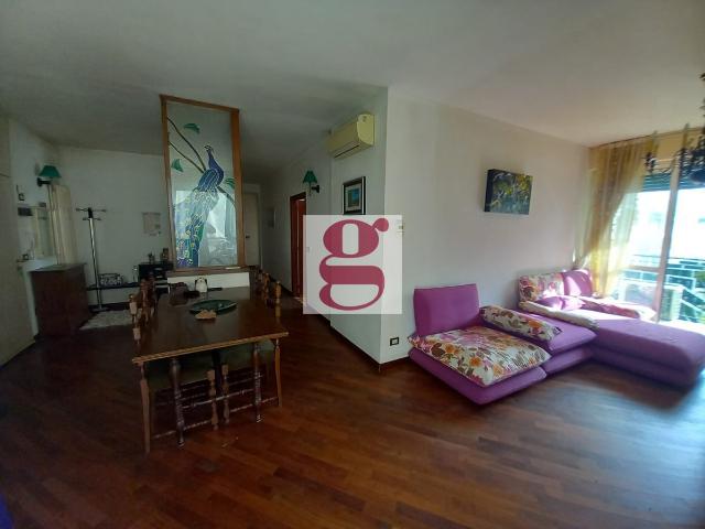 4-room flat in {3}, - Photo 1