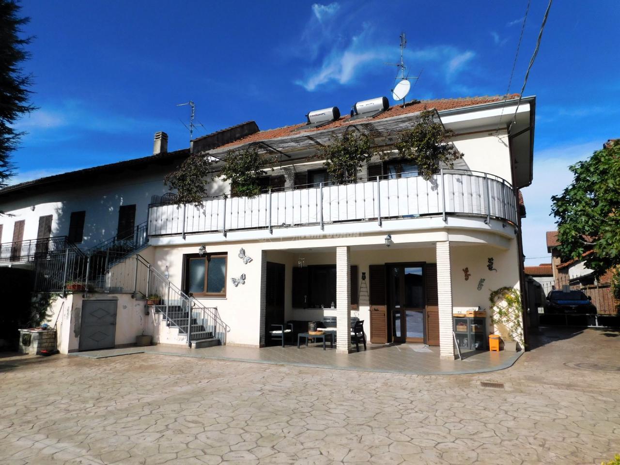 Villa in vendita a Piscina