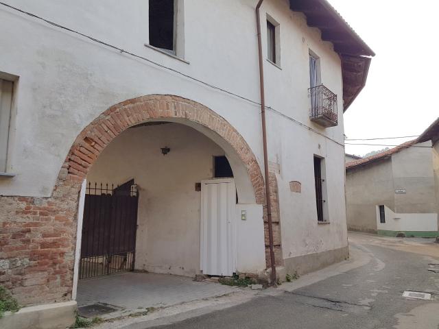 Casa indipendente in Via Bodana, Lauriano - Foto 1