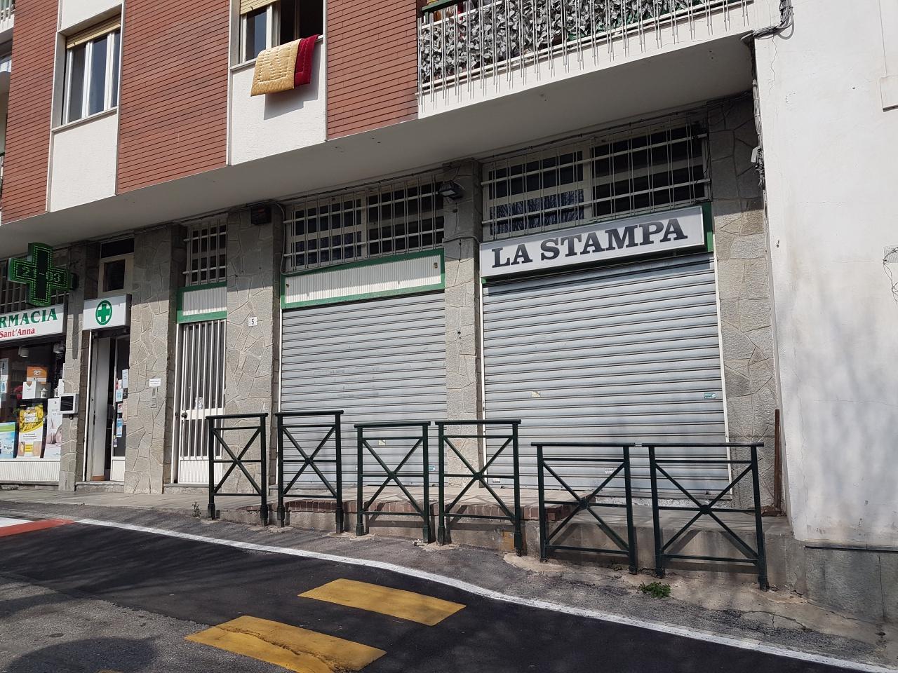 Palazzina commerciale in Via Roma, Castagneto Po, {3} - Foto 2