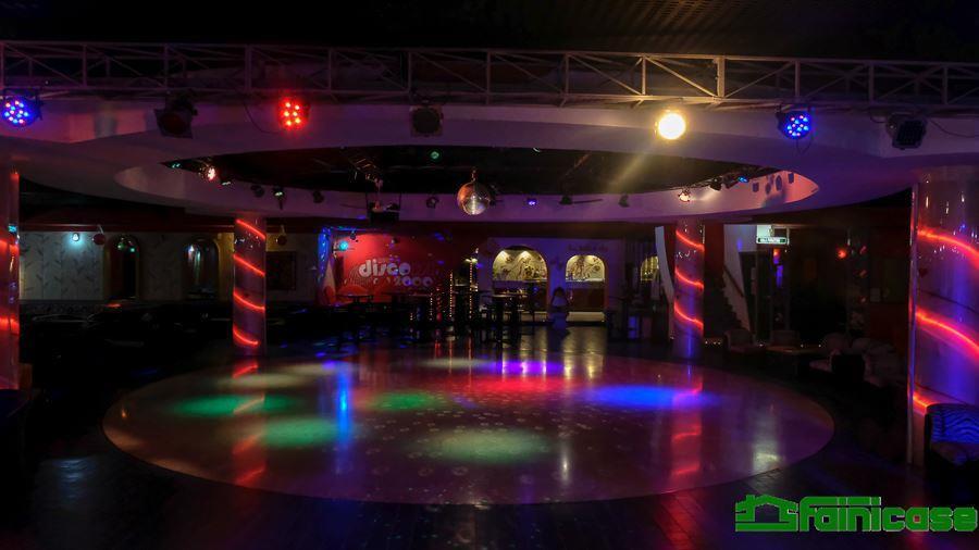 Discoteca - Disco pub - Locale notturno in Via XXIV Maggio 4, Tribiano, {3} - Foto 2