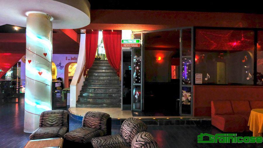 Discoteca - Disco pub - Locale notturno in Via XXIV Maggio 4, Tribiano, {3} - Foto 1