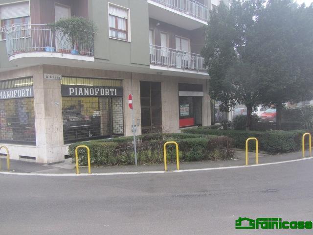 Negozio in Via a. Pasta 44, Melzo, {3} - Foto 1