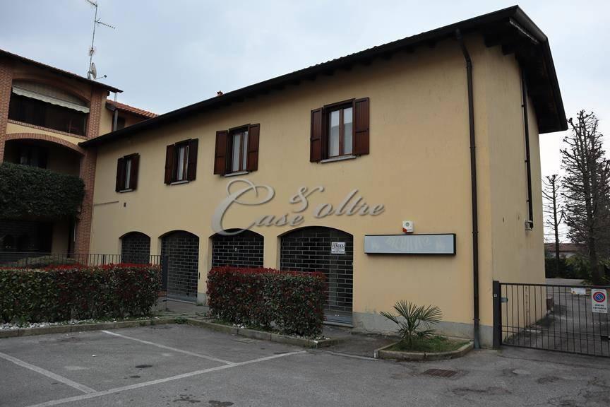 Negozio in Via Crocifisso 1, Figino Serenza, {3} - Foto 1