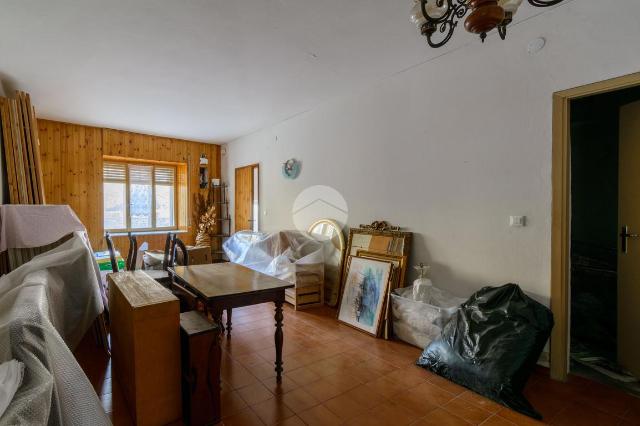 Vierzimmerwohnung in Via Monsignor Lonardi 37, Fumane - Foto 1