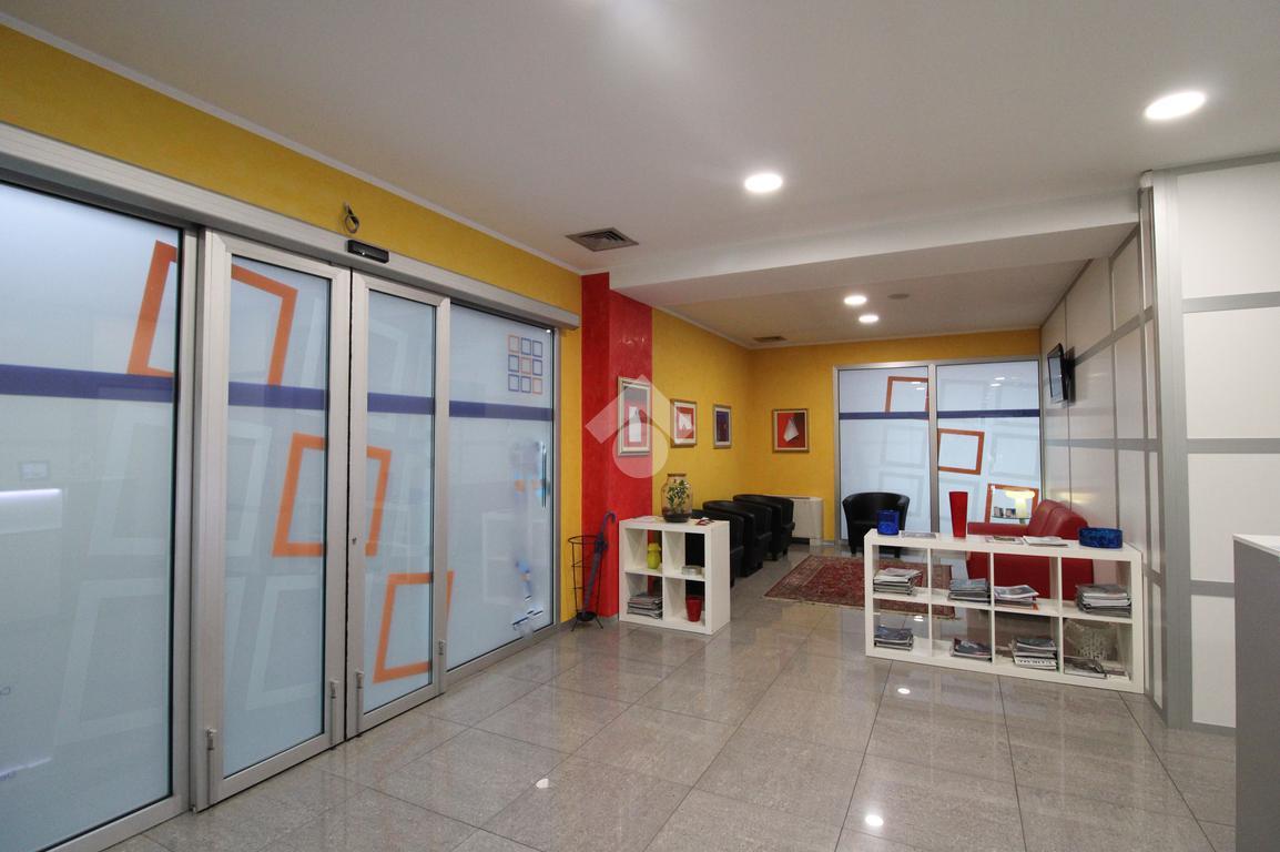 Ufficio in Via Milano, Osio Sotto, {3} - Foto 1