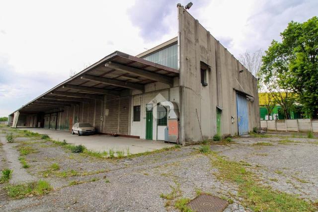 Industrial shed in {3}, Via per Grumello 1 - Photo 1