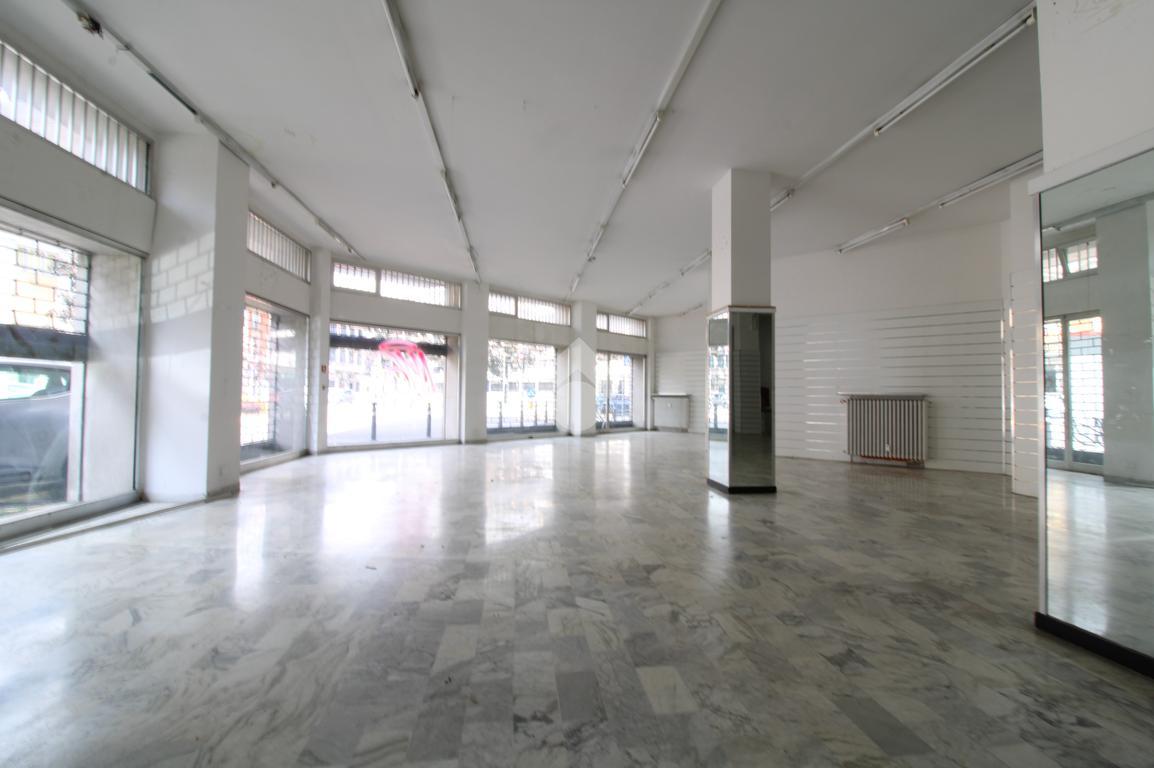 Ufficio in Via Evaristo Baschenis 1, Bergamo, {3} - Foto 1