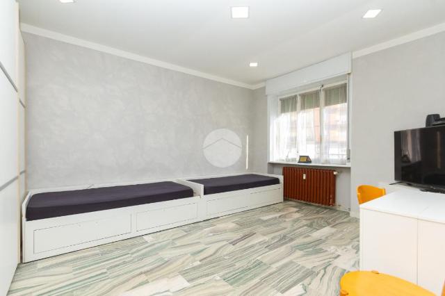 One-room flat in Viale Papa Giovanni XXIII 25, Beinasco - Photo 1